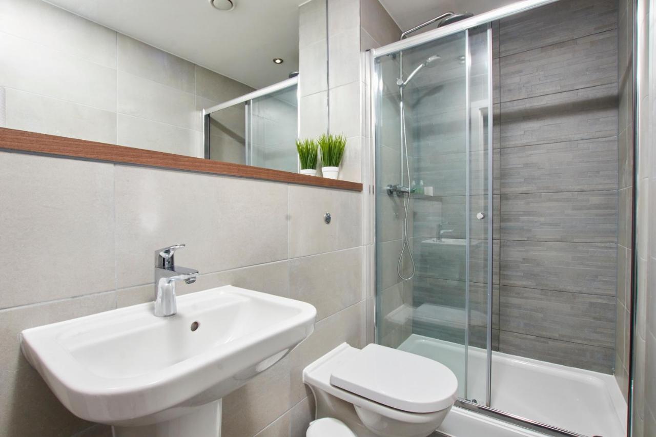 شقة Lovely Central Abode - Amazing Views - Parking مانشستر المظهر الخارجي الصورة